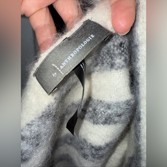 Anthropologie Black And White Rectangle Fringe Soft Winter Scarf - Picture 3 of 4